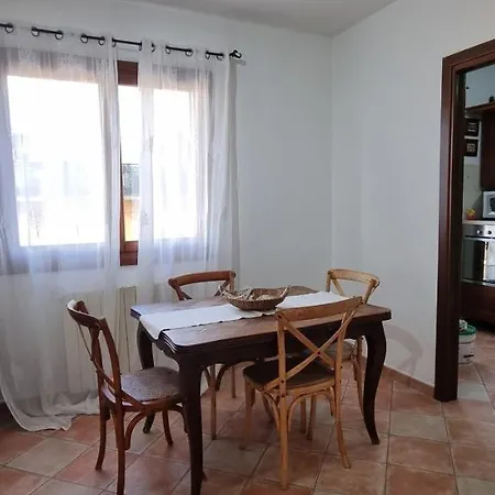 Mary's Flat * אולביה